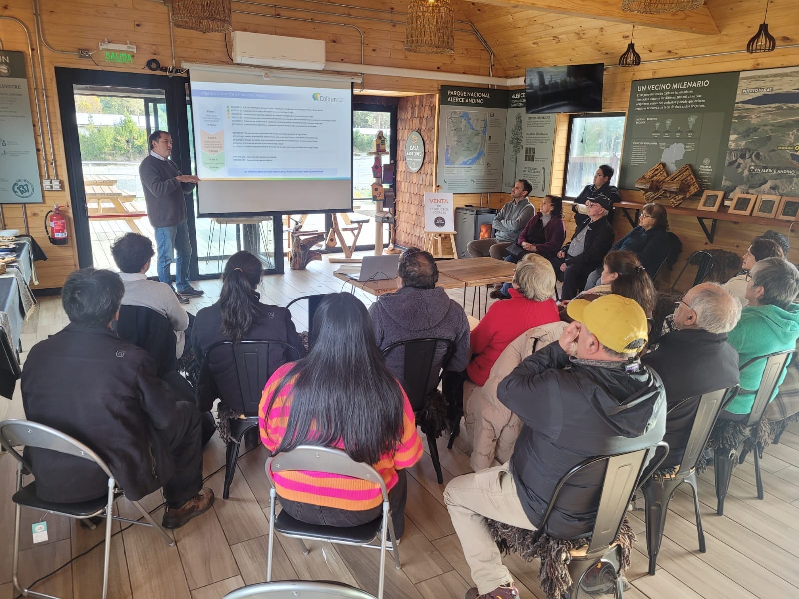 Reunión informativa con dirigentes de Lago Chapo y Río Blanco